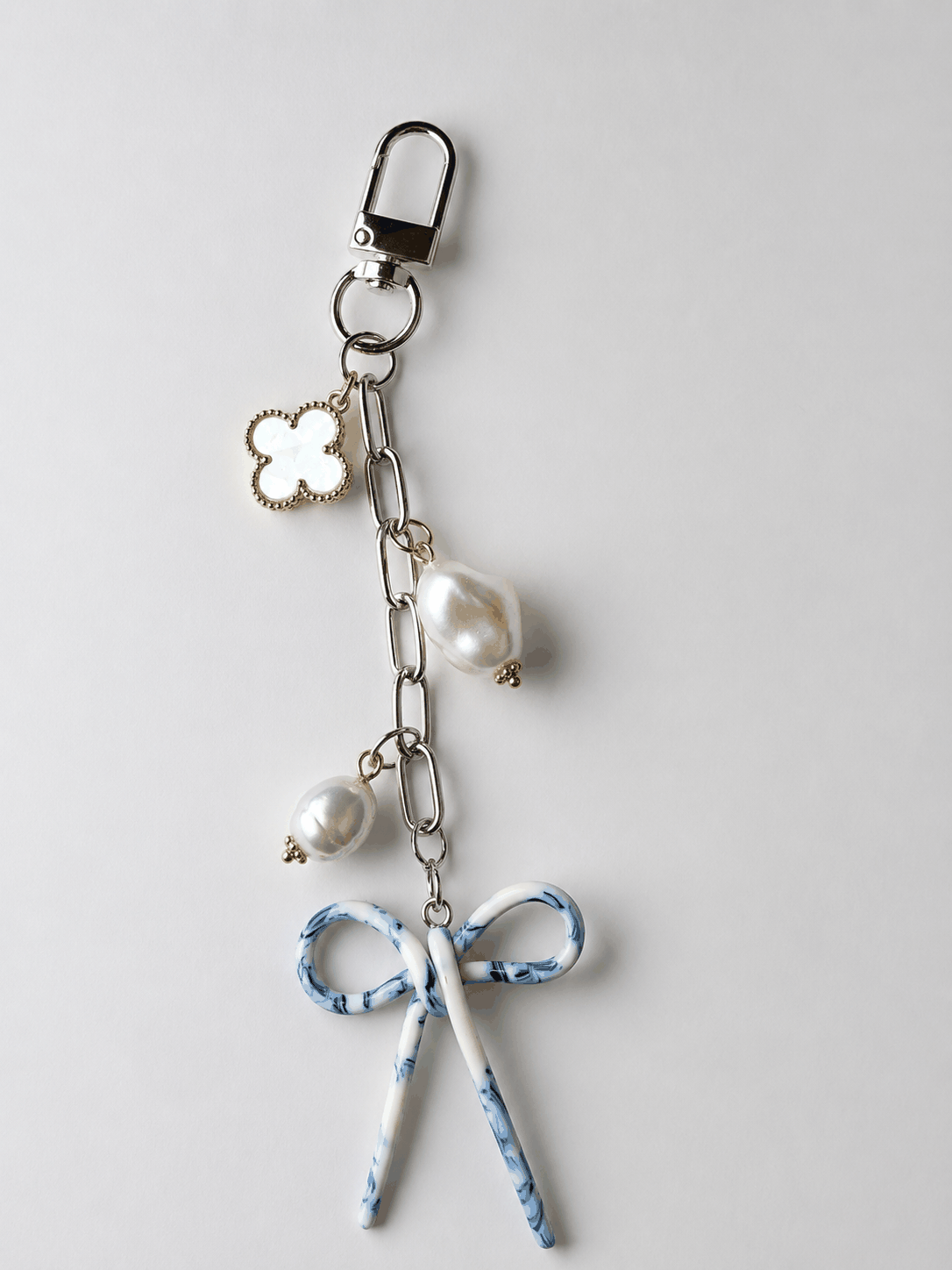 Blue Bow freshwater pearl clover bag charm keychain on purse